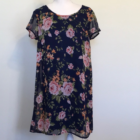 feathers Dresses & Skirts - Feathers Brand Floral Print Mini Shift Dress Sz M
